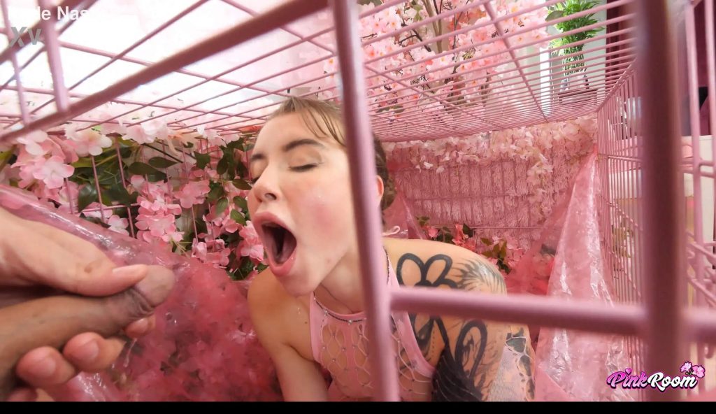 PinkRoomEp (1)